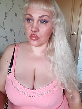 Snapshot of IsabellaBoni chatting on November 16, 2025, 7:24 am IsabellaBoni online show from November 16, 2025, 7:24 am