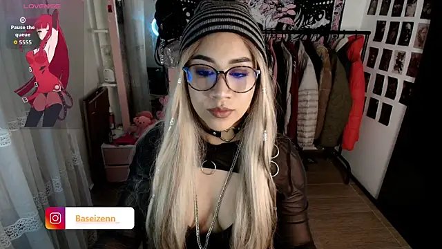 exodiakinky2 online show from March 3, 2026, 4:19 am