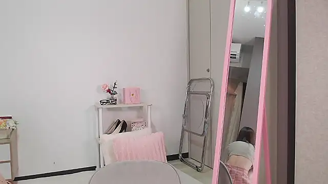 Snapshot of Nogizaka_Ai chatting on September 19, 2025, 11:47 am Nogizaka Ai online show from September 19, 2025, 11:47 am