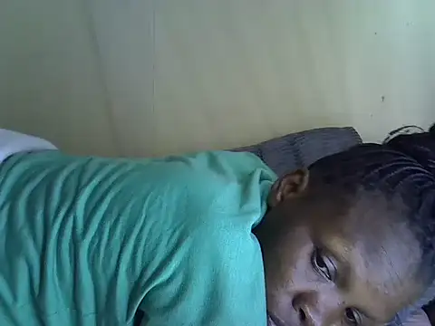 Snapshot of Sweet_serah chatting on November 8, 2025, 7:12 am Sweet serah online show from November 8, 2025, 7:12 am