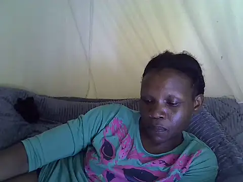 Snapshot of Sweet_serah chatting on November 26, 2025, 6:35 am Sweet serah online show from November 26, 2025, 6:35 am