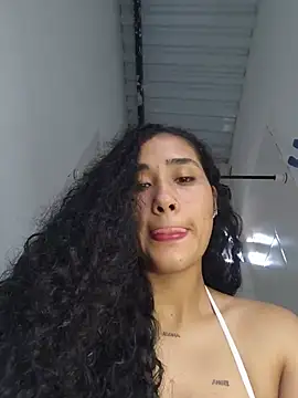 jaderossxx online show from June 22, 2026, 3:42 pm