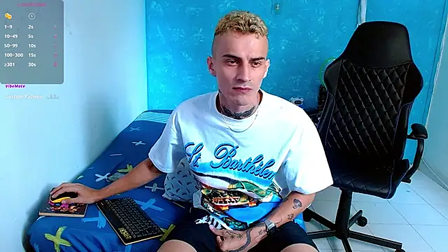 Snapshot of bray_hotboy777 chatting on March 1, 2025, 2:34 pm bray hotboy777 online show from March 1, 2025, 2:34 pm