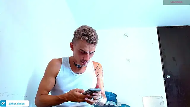 Snapshot of bray_hotboy777 chatting on July 27, 2026, 1:29 pm bray hotboy777 online show from July 27, 2026, 1:29 pm
