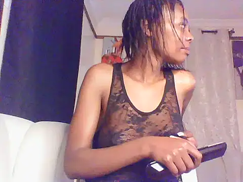 Snapshot of sweetanabella4 chatting on May 25, 2026, 11:03 pm sweetanabella4 online show from May 25, 2026, 11:03 pm