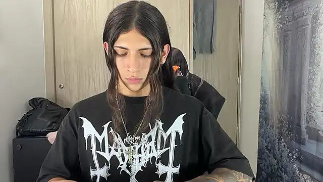 gabriel  manson online show from November 29, 2025, 12:33 am