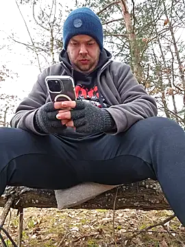 PupW0lfy online show from February 3, 2025, 11:42 am