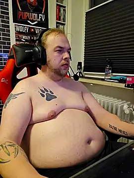 PupW0lfy online show from February 8, 2025, 6:33 pm