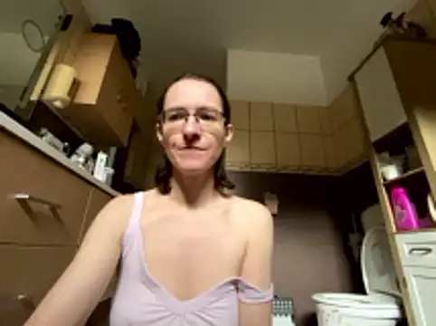 Milky hairy mommy online show from December 17, 2025, 8:08 am