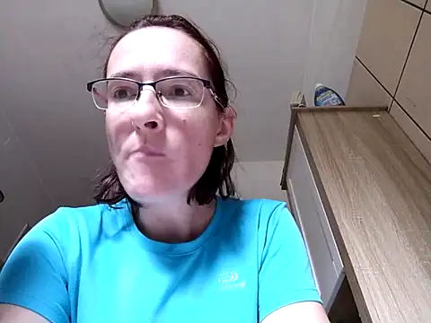 Snapshot of Milky_hairy_mommy chatting on October 9, 2025, 8:26 am Milky hairy mommy online show from October 9, 2025, 8:26 am