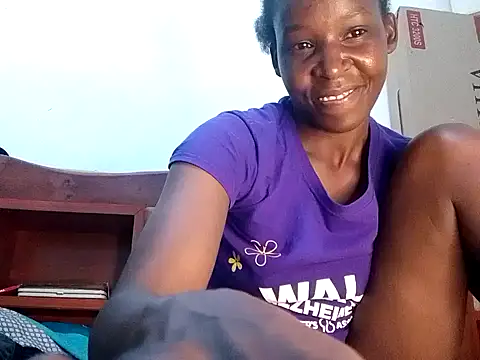 Snapshot of Claris2 chatting on November 24, 2025, 7:58 pm Claris2 online show from November 24, 2025, 7:58 pm