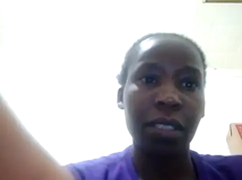 Snapshot of Claris2 chatting on November 3, 2025, 7:06 pm Claris2 online show from November 3, 2025, 7:06 pm