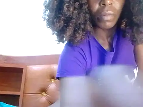 Snapshot of Claris2 chatting on October 25, 2025, 7:03 pm Claris2 online show from October 25, 2025, 7:03 pm