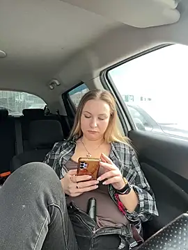 OlgaBuzzz online show from February 9, 2026, 7:39 am