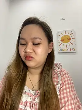 Snapshot of Odette68 chatting on November 21, 2025, 9:52 am Odette68 online show from November 21, 2025, 9:52 am