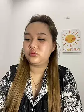 Snapshot of Odette68 chatting on December 2, 2025, 2:45 am Odette68 online show from December 2, 2025, 2:45 am