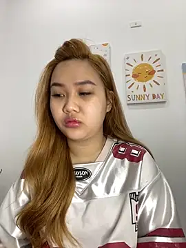 Odette68 online show from February 13, 2026, 1:16 am