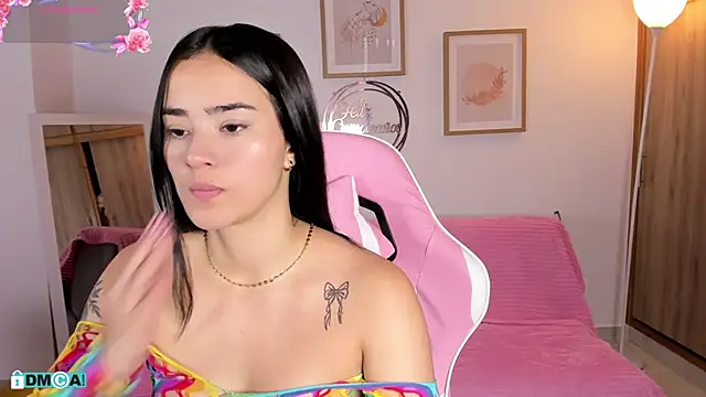 Snapshot of Veronica_isaza__ chatting on October 30, 2025, 1:20 pm Veronica isaza online show from October 30, 2025, 1:20 pm