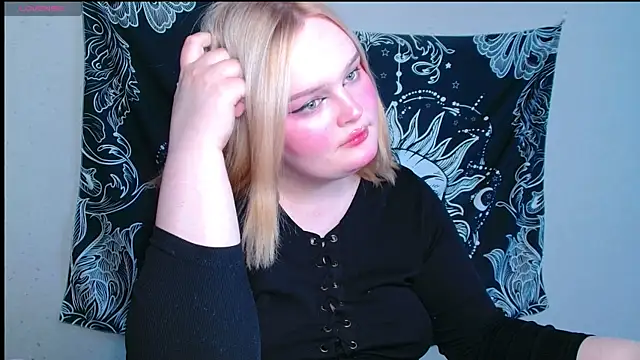 rozzhaos8 online show from February 6, 2026, 12:01 pm