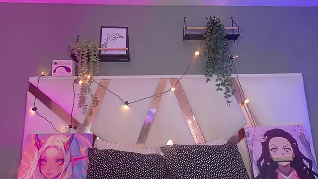 Snapshot of AmbarHills_1 chatting on November 15, 2025, 11:36 am AmbarHills 1 online show from November 15, 2025, 11:36 am