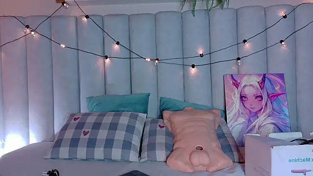 Snapshot of AmbarHills_1 chatting on November 26, 2025, 11:32 am AmbarHills 1 online show from November 26, 2025, 11:32 am