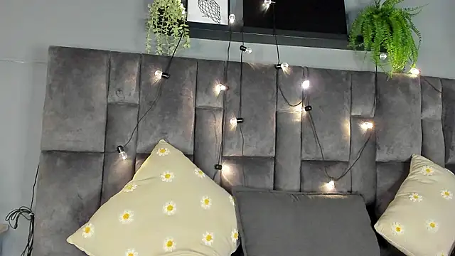 Snapshot of AbbyWathson chatting on February 28, 2026, 11:43 am AbbyWathson online show from February 28, 2026, 11:43 am