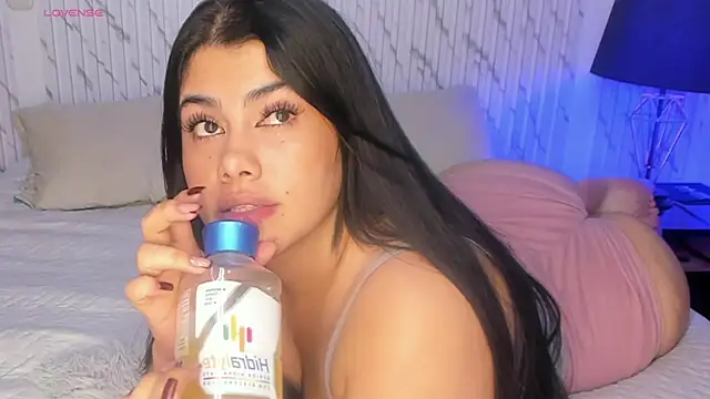 Snapshot of salome_lee chatting on November 27, 2025, 12:55 am salome lee online show from November 27, 2025, 12:55 am