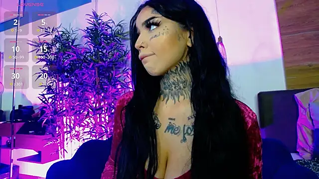 CreamyInkky  online show from January 9, 2026, 5:47 am