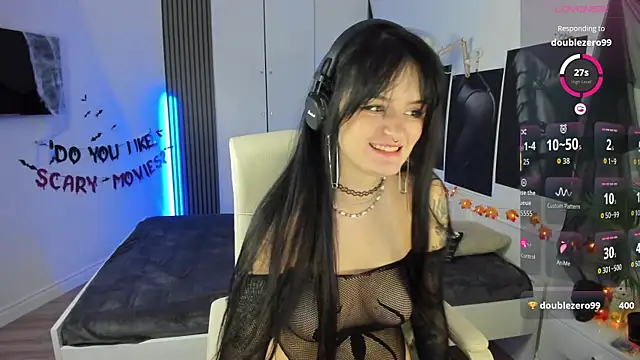 Snapshot of SashaSunlight chatting on October 31, 2025, 2:35 pm SashaSunlight online show from October 31, 2025, 2:35 pm