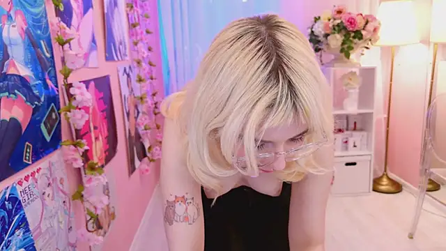 Snapshot of Coconut_Mia chatting on March 21, 2025, 5:02 pm Coconut Mia online show from March 21, 2025, 5:02 pm