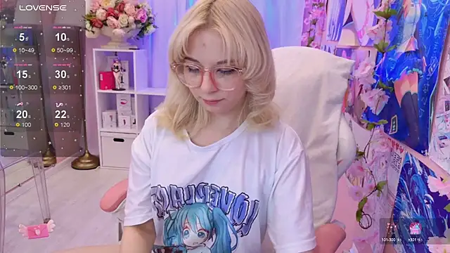 Snapshot of Coconut_Mia chatting on September 9, 2025, 11:52 am Coconut Mia online show from September 9, 2025, 11:52 am