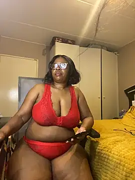 Snapshot of Nomthie chatting on October 25, 2025, 1:49 am Nomthie online show from October 25, 2025, 1:49 am