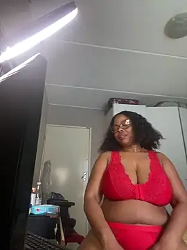 Snapshot of Nomthie chatting on September 25, 2025, 2:23 pm Nomthie online show from September 25, 2025, 2:23 pm