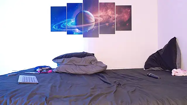 Snapshot of evanandsunny chatting on October 29, 2025, 10:31 pm evanandsunny online show from October 29, 2025, 10:31 pm