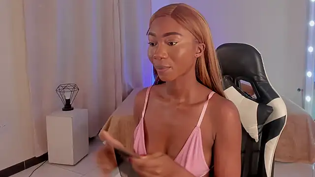 SavannahWildee online show from January 16, 2025, 11:48 am