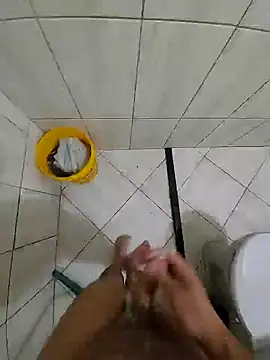 Snapshot of novinho_rosado chatting on December 28, 2024, 11:37 pm novinho rosado online show from December 28, 2024, 11:37 pm