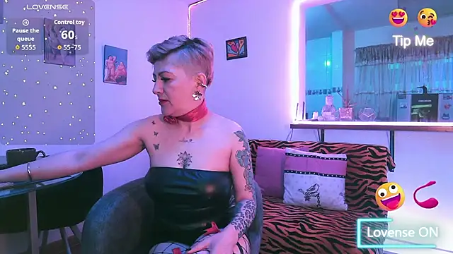 Maria fernandaxxx  online show from February 10, 2026, 4:17 pm