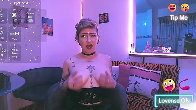 Snapshot of Maria_fernandaxxx_ chatting on October 22, 2025, 9:46 pm Maria fernandaxxx online show from October 22, 2025, 9:46 pm