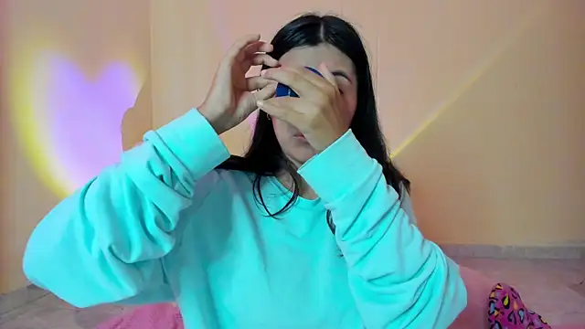 Snapshot of _maiahairy_ chatting on October 12, 2025, 1:01 pm maiahairy online show from October 12, 2025, 1:01 pm