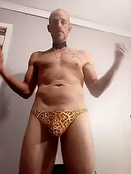 Snapshot of 5g4ever chatting on December 25, 2024, 4:11 pm 5g4ever online show from December 25, 2024, 4:11 pm