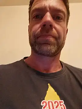 Timbojan28 online show from May 10, 2026, 11:28 pm