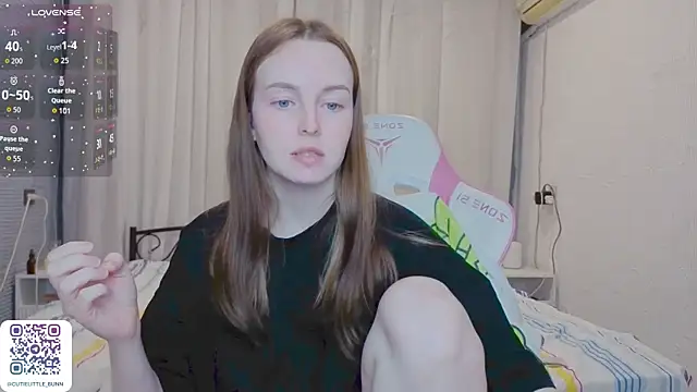 Snapshot of Wild__flowers chatting on May 15, 2026, 4:38 pm Wild flowers online show from May 15, 2026, 4:38 pm