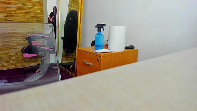 AishaRouhi online show from January 10, 2026, 5:36 am