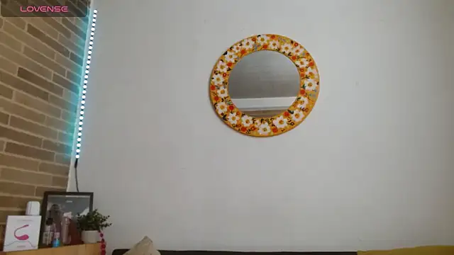 Snapshot of helenacyruss chatting on March 21, 2025, 9:34 pm helenacyruss online show from March 21, 2025, 9:34 pm