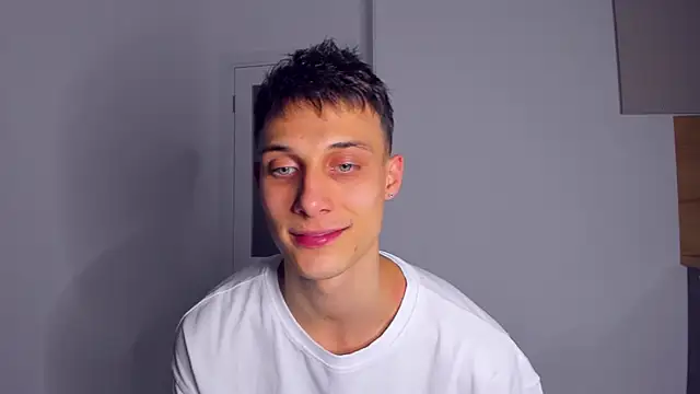 Snapshot of Kent_Ross chatting on October 27, 2025, 9:16 pm Kent Ross online show from October 27, 2025, 9:16 pm