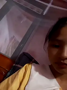 Snapshot of trieungoclnt chatting on October 7, 2025, 5:19 am trieungoclnt online show from October 7, 2025, 5:19 am