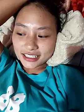 Snapshot of trieungoclnt chatting on October 14, 2025, 3:23 pm trieungoclnt online show from October 14, 2025, 3:23 pm