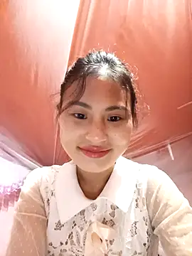 Snapshot of trieungoclnt chatting on November 4, 2025, 3:21 am trieungoclnt online show from November 4, 2025, 3:21 am