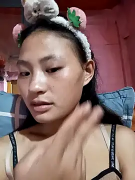 Snapshot of trieungoclnt chatting on October 3, 2025, 4:41 pm trieungoclnt online show from October 3, 2025, 4:41 pm