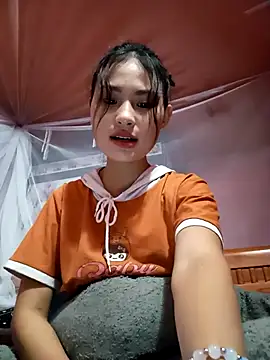 Snapshot of trieungoclnt chatting on November 12, 2025, 3:21 am trieungoclnt online show from November 12, 2025, 3:21 am